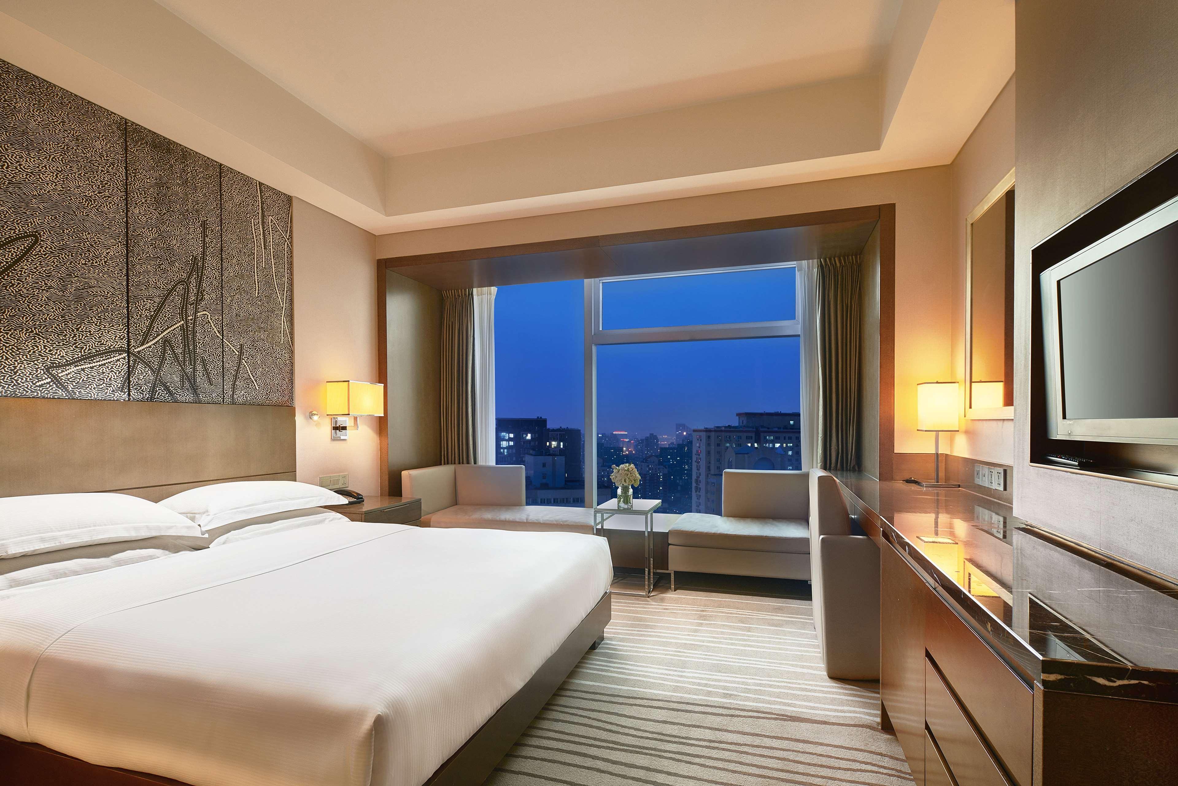 Doubletree By Hilton Beijing Hotel Exterior photo