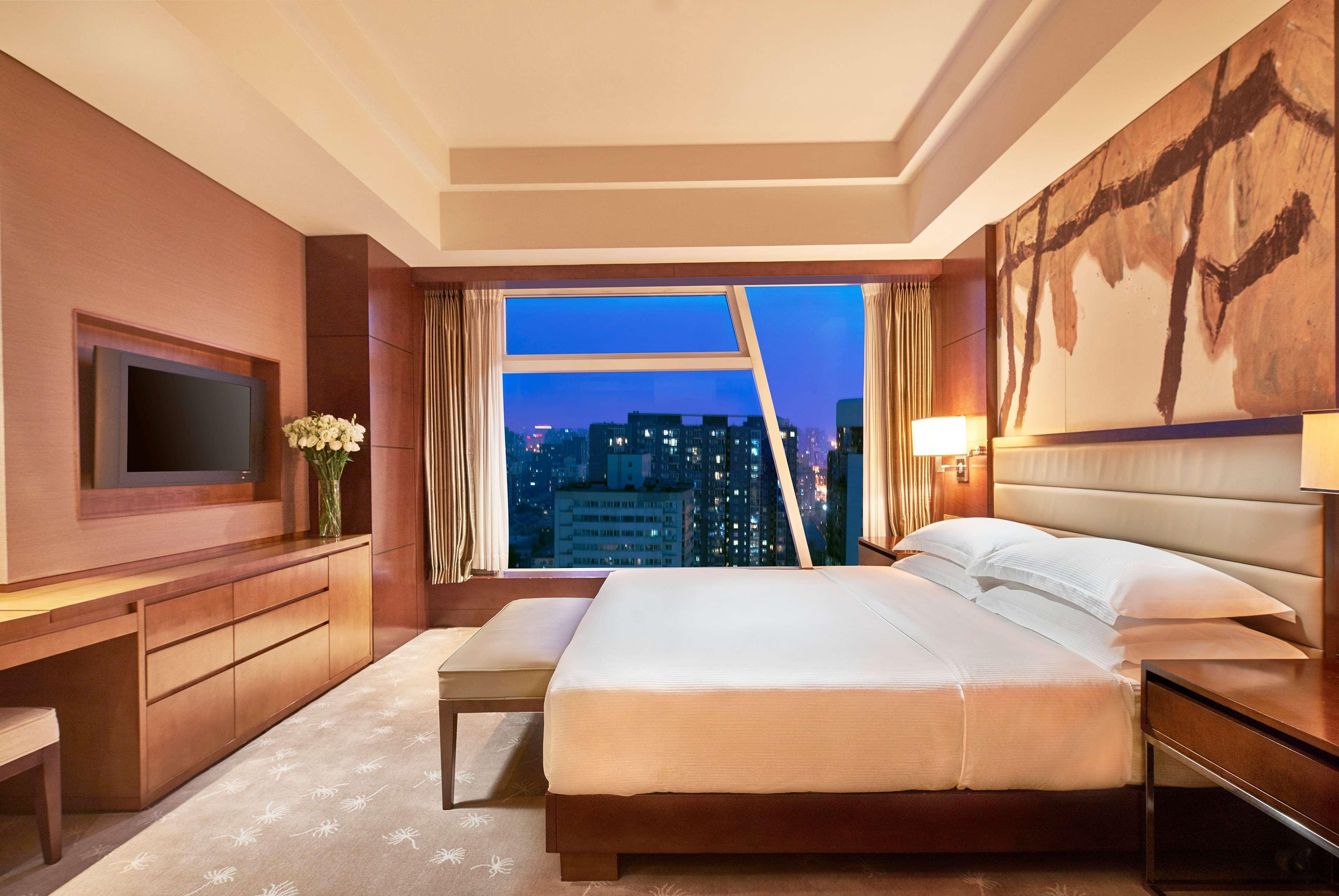 Doubletree By Hilton Beijing Hotel Exterior photo