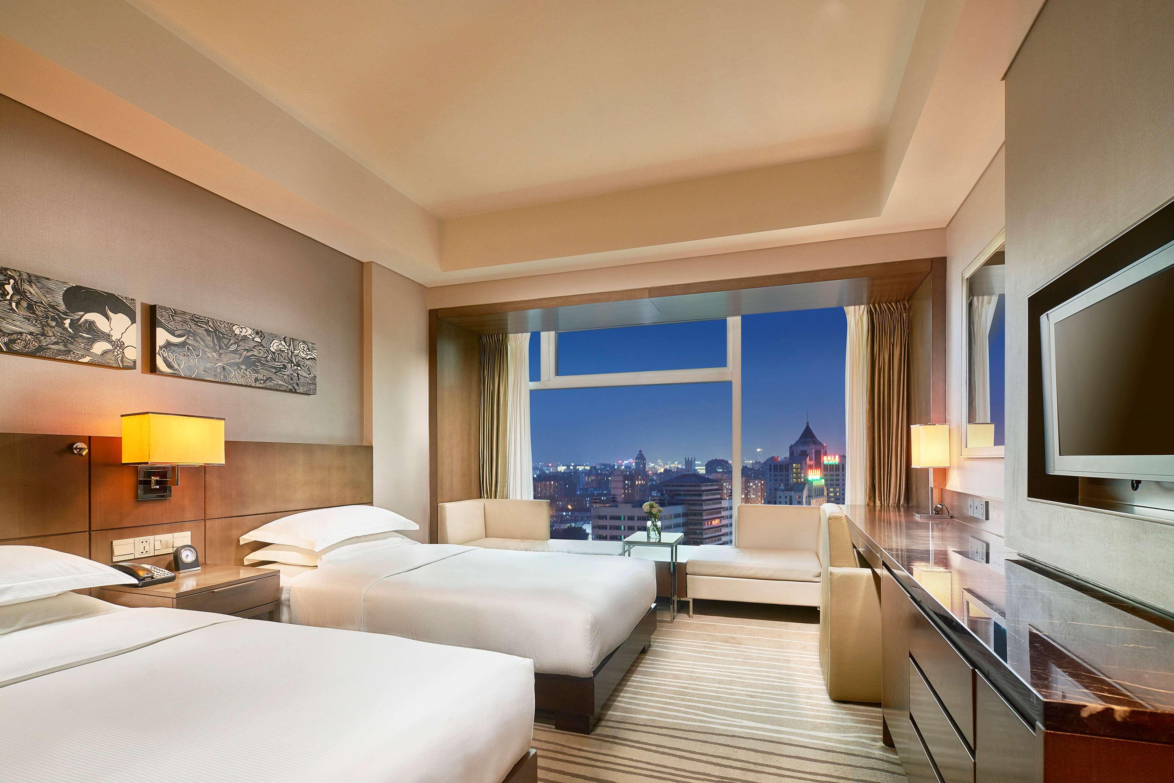 Doubletree By Hilton Beijing Hotel Exterior photo