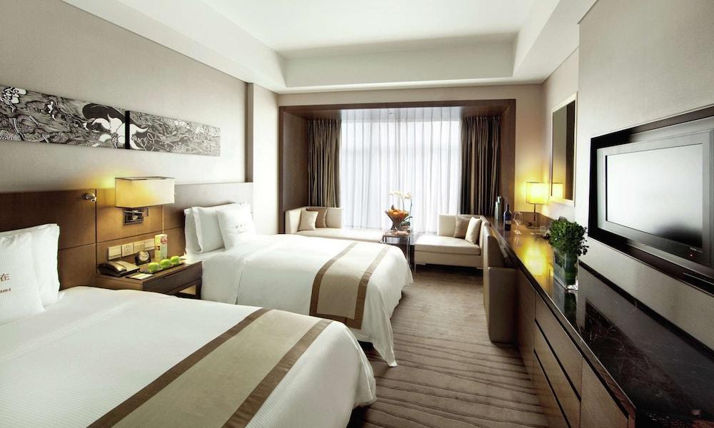 Doubletree By Hilton Beijing Hotel Exterior photo