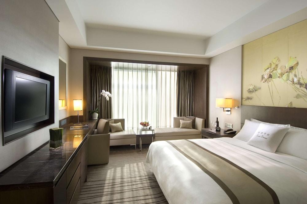 Doubletree By Hilton Beijing Hotel Exterior photo