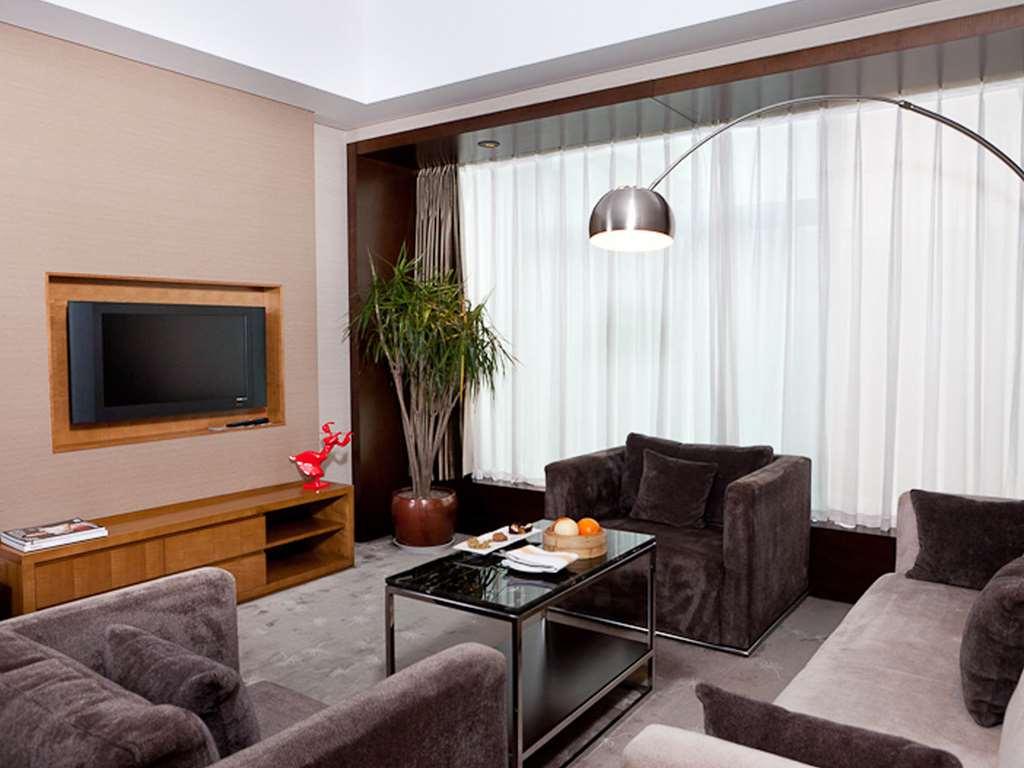 Doubletree By Hilton Beijing Hotel Room photo