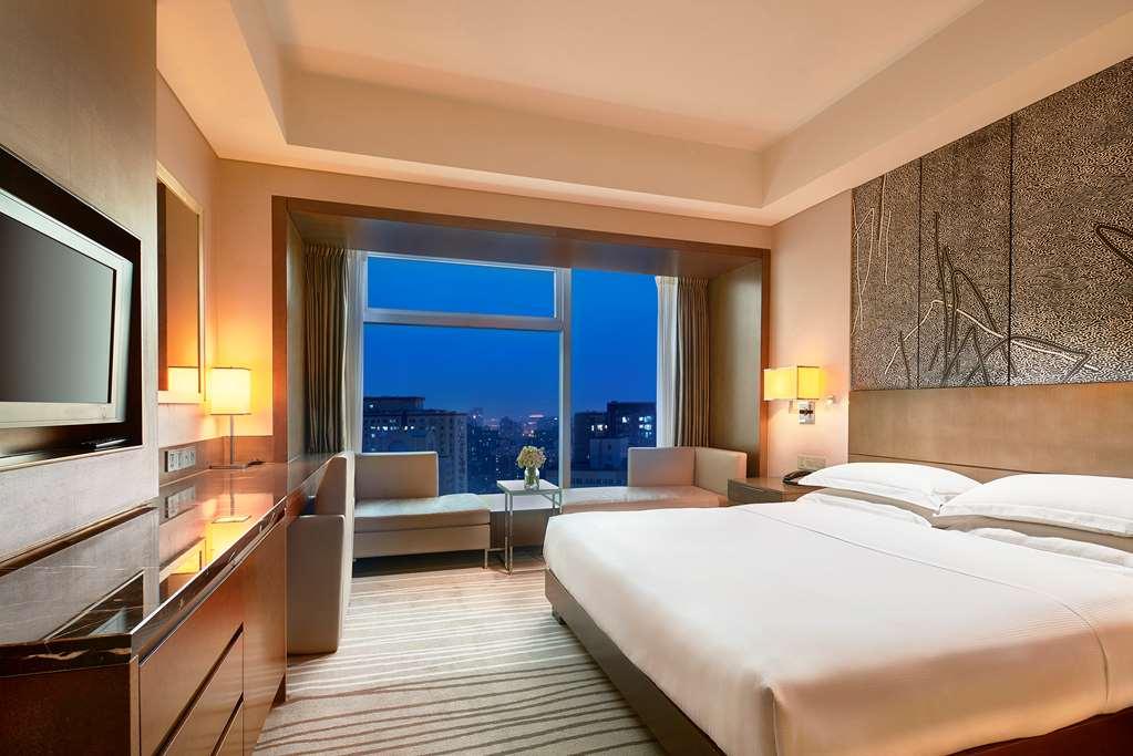 Doubletree By Hilton Beijing Hotel Room photo