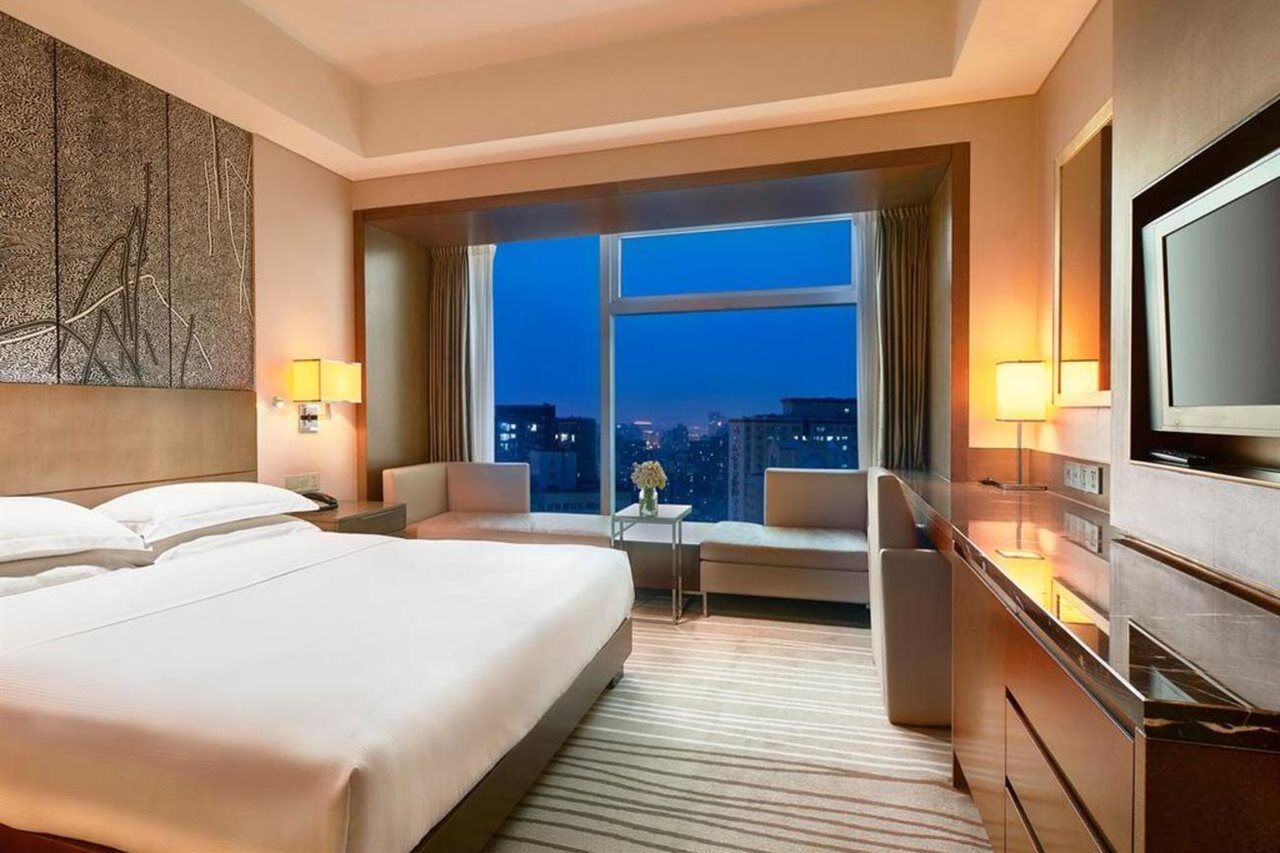 Doubletree By Hilton Beijing Hotel Exterior photo